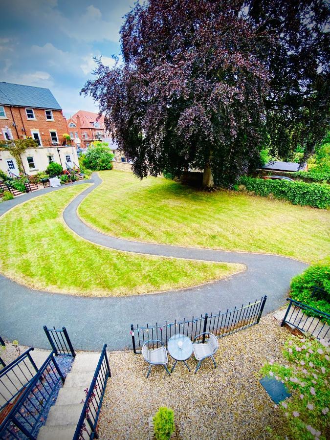 Modern Ground Floor Apartment With Free Parking Very Near Centre Ripon Exterior foto
